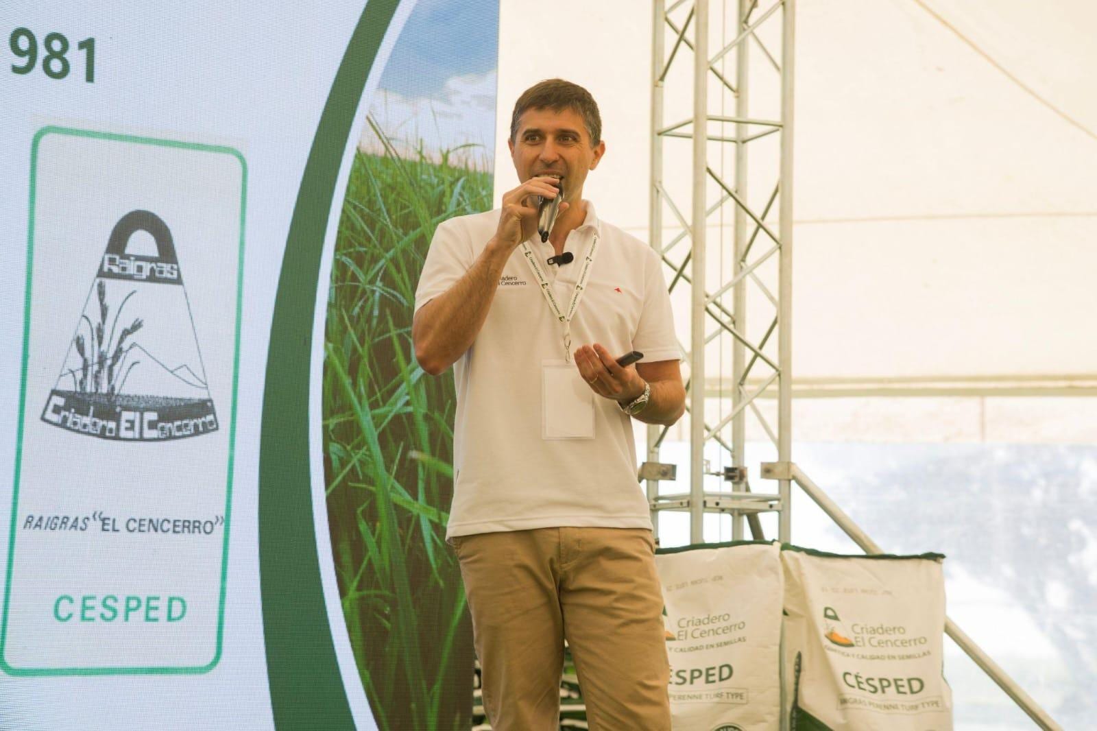 Criadero El Cencerro mostró su programa de mejoramiento genético en su Jornada de Césped 2025